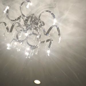 Meet your Posher, Laleh